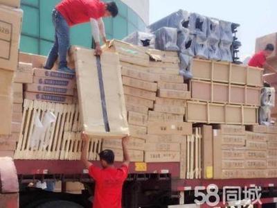 搬運裝卸臨時工 城市運轉中不可或缺的隱形力量